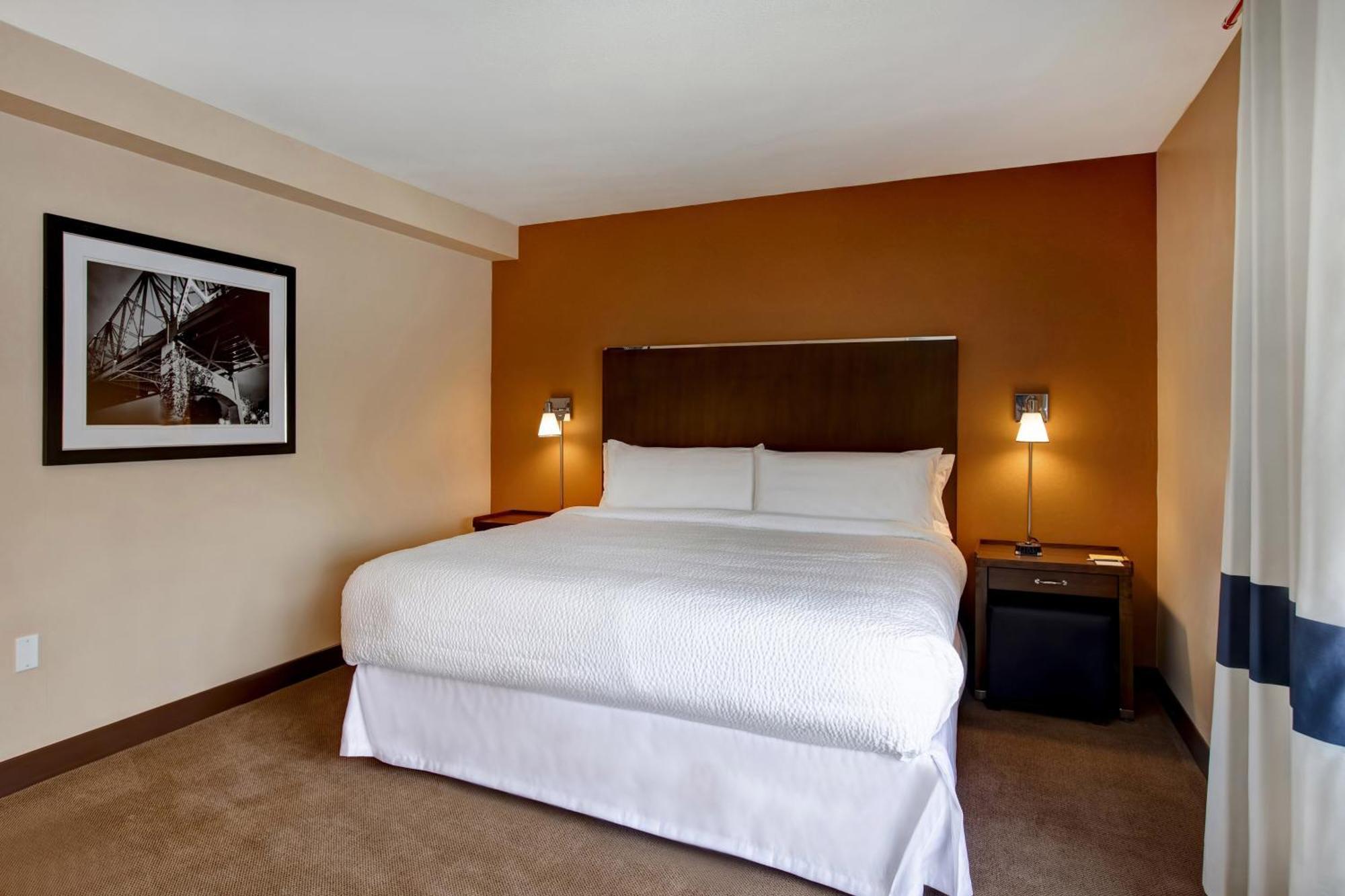 Four Points By Sheraton Пеория Екстериор снимка