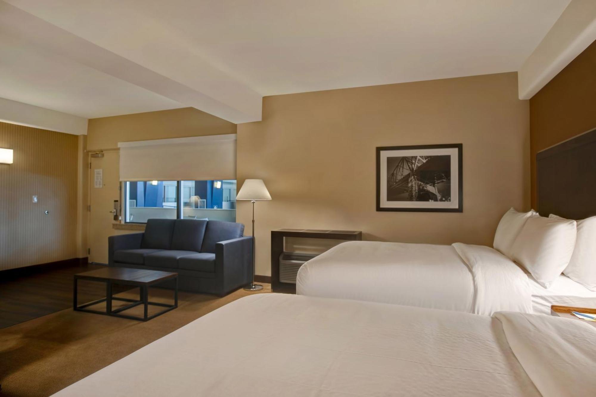 Four Points By Sheraton Пеория Екстериор снимка