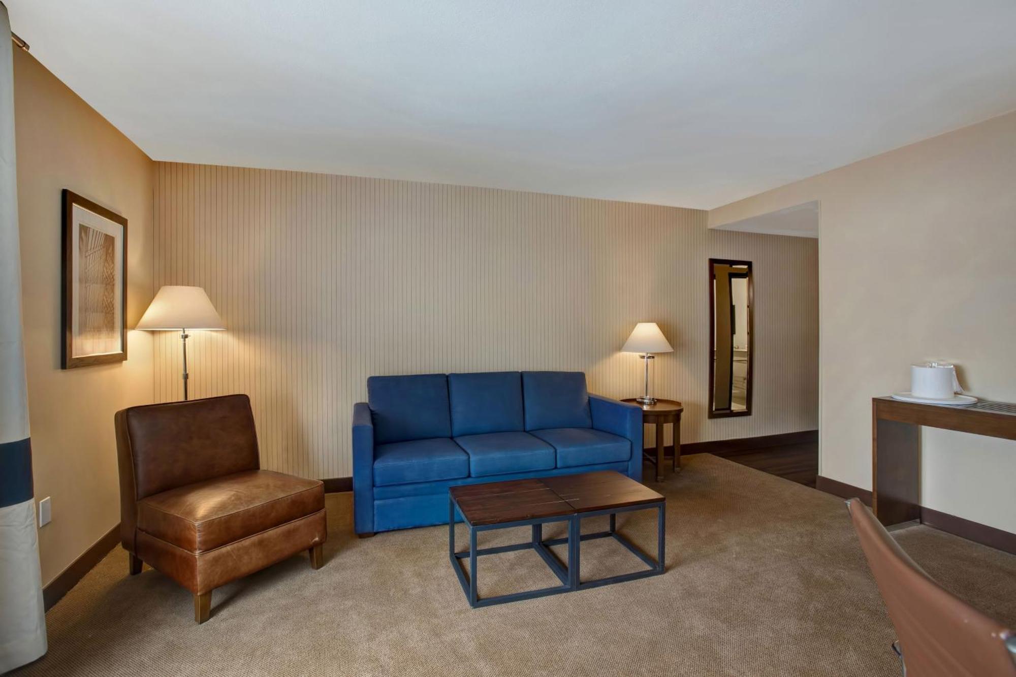 Four Points By Sheraton Пеория Екстериор снимка