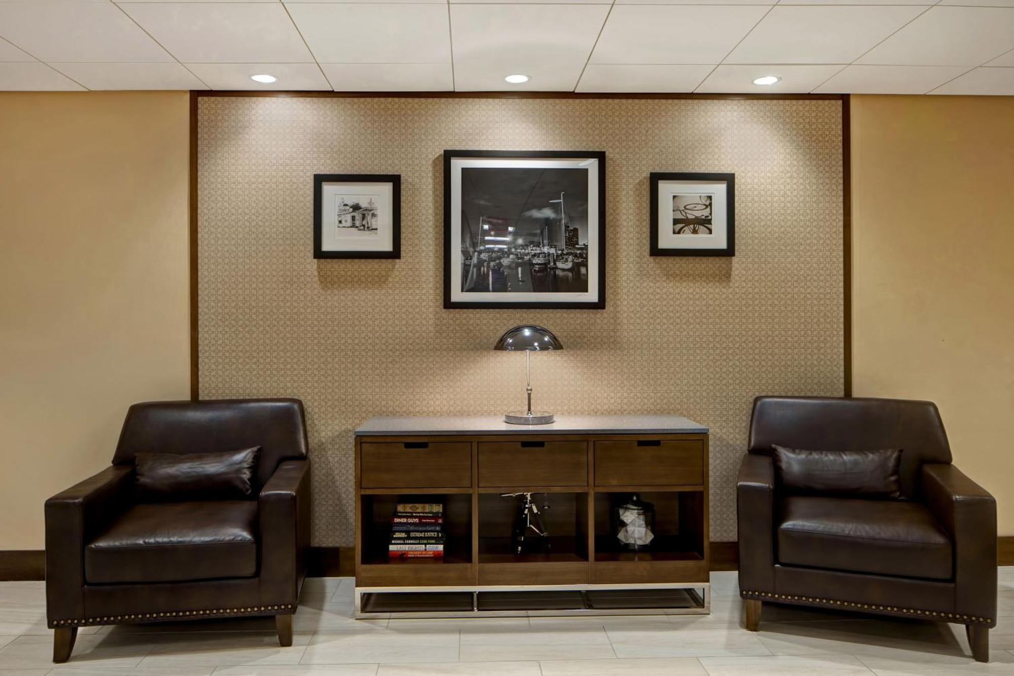 Four Points By Sheraton Пеория Екстериор снимка