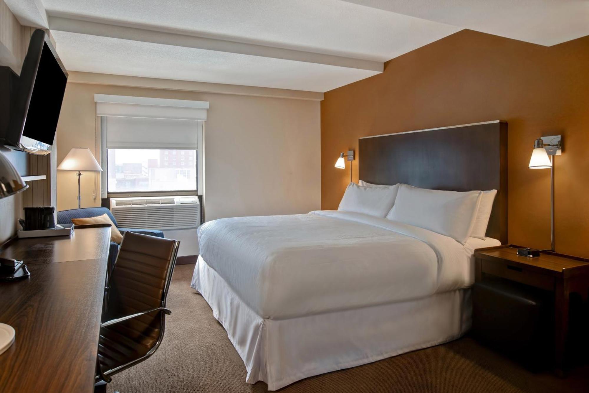 Four Points By Sheraton Пеория Екстериор снимка
